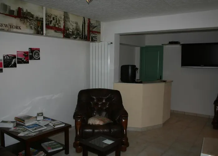 Le Mas Des Tarentes Chambres D\'Hotes
